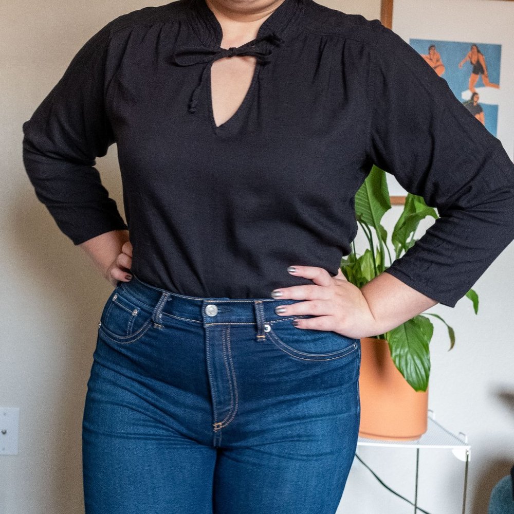 Super cute tie-front, collared blouse.